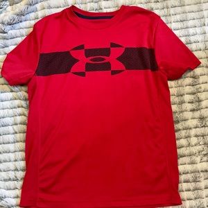 Under Armour kids shirt sleeve shirt